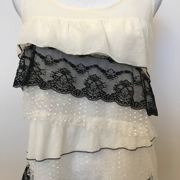 LOFT Cream Tiered Lace Tank Top Size Small - Picture 3 of 5